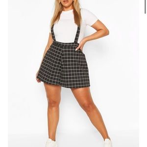 Boohoo plaid shorts with detachable suspenders